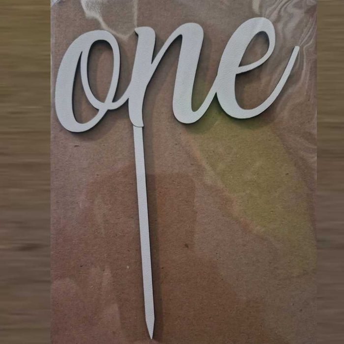 Toper tort aniversar „one” – din lemn HDF alb