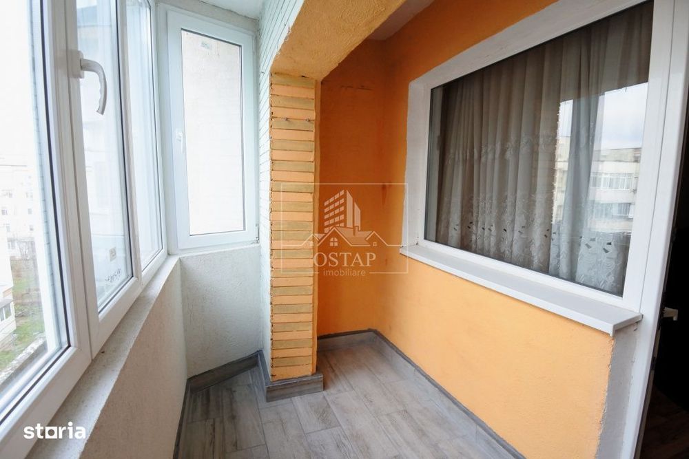 Zona Nord - 22 Decembrie - apartament 3 camere decomandate - 72.000 EU