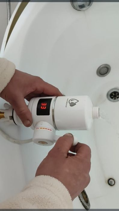 Продам водонагревательный кран