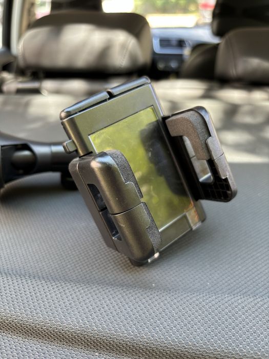 Suport telefon si tableta auto