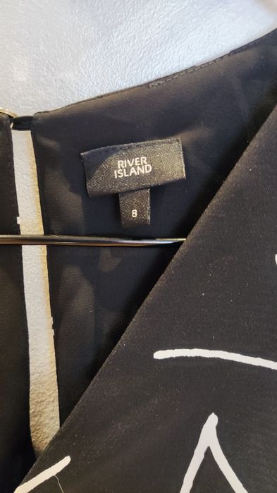 Елегантна дамска рокля