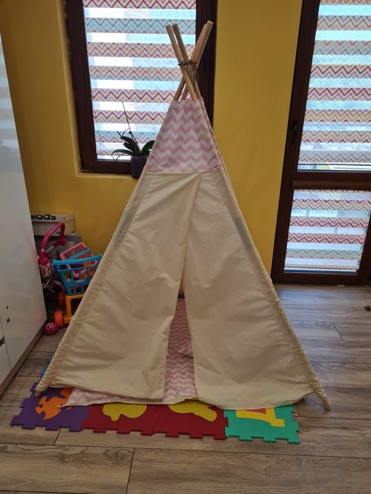 Палатка за игра.