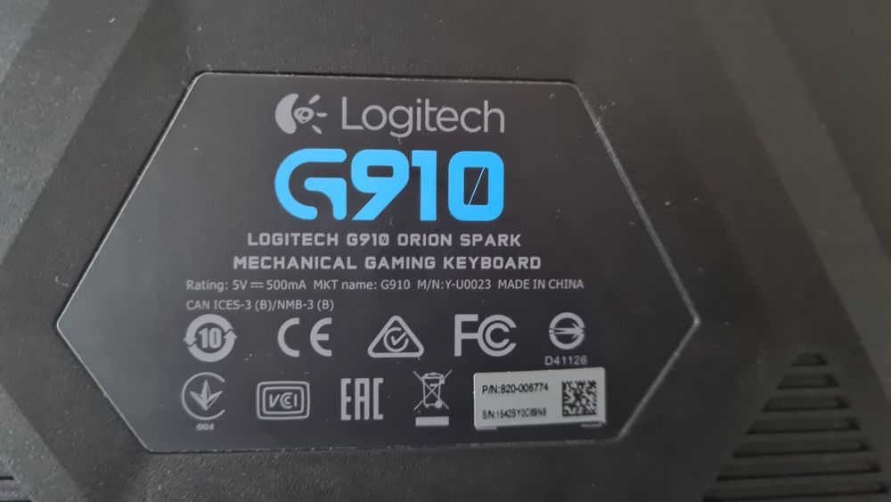Геймърска механична а Logitech G910