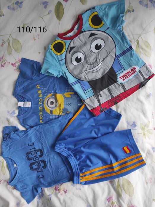 Запазени детски дрехи