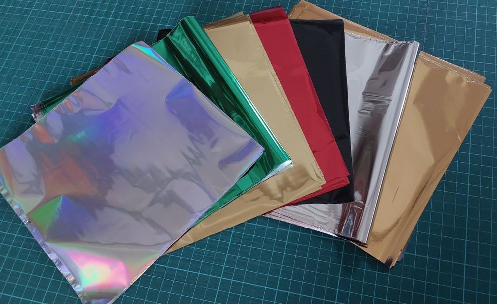 Заготовки за картички и фолио за декорация