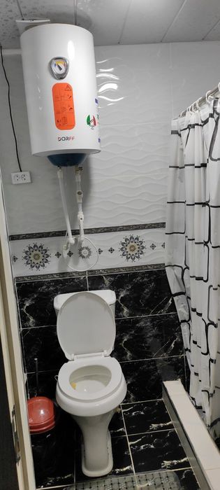 Шарк 2, 2 хонали,60 кв. 1 этаж  квартира сотилади(падвал б.н)