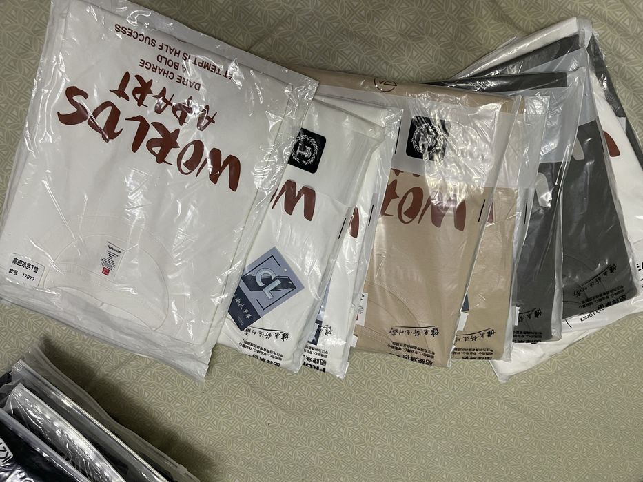 Продаю срочно все вещи(новые)