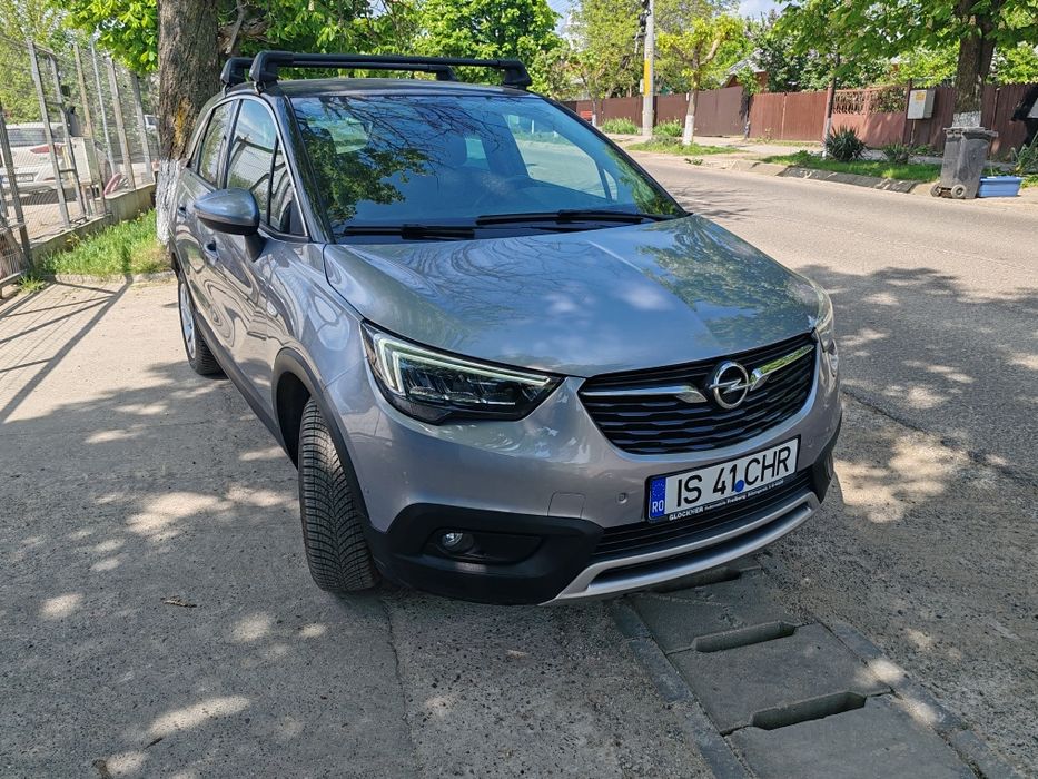 Opel Crossland X  2020.