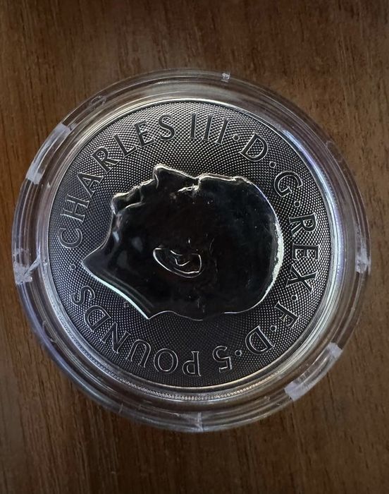 Бикът на Кларънс монета