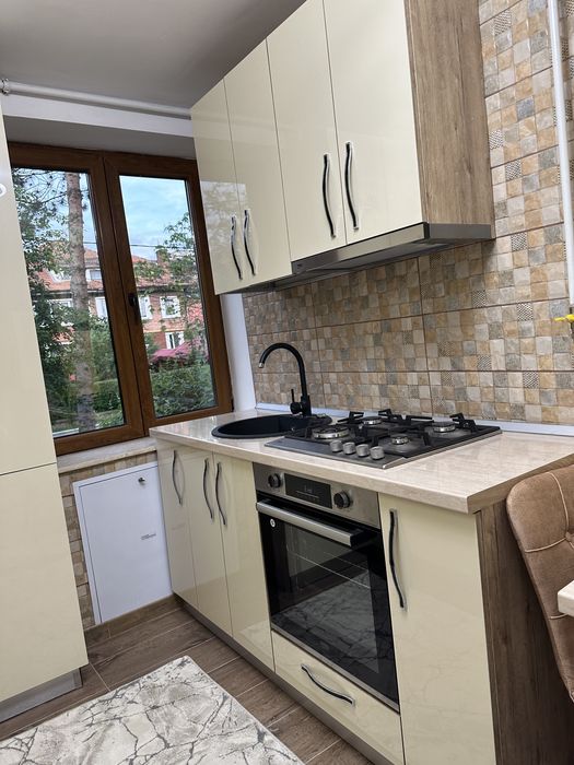 Inchiriez apartament 2 camere