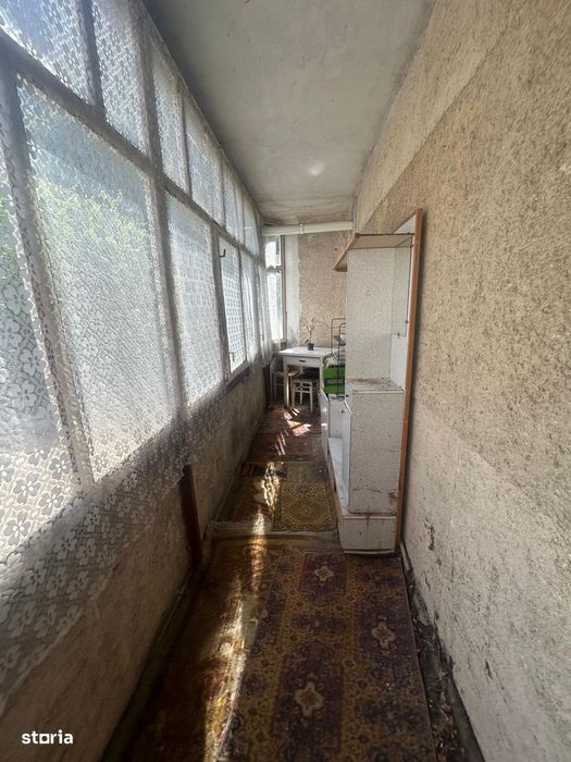 Racadau - Garsoniera de renovat, etaj 1/6, balcon generos!