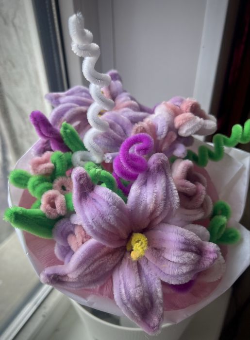 Букет  цветов из плюшевой проволоки