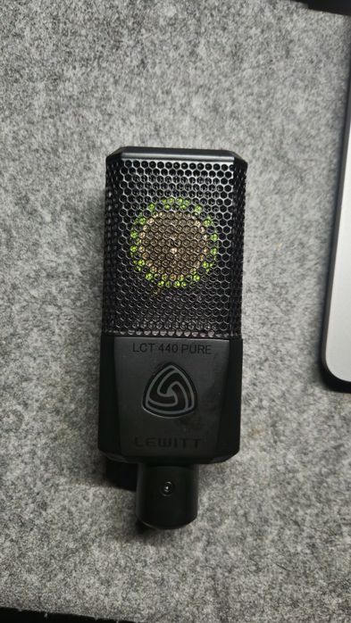Продам студийный конденсаторный микрофон Lewitt LCT 440 Pure (состояни