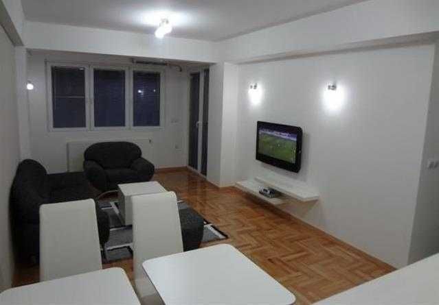 Дава се под наем Тристаен апартамент в Бургас, Възраждане - 65 кв.м за 280.5 € - Снимка #3