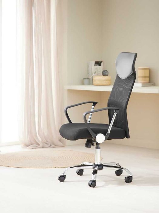 Офис стол BILLUM черна мрежа