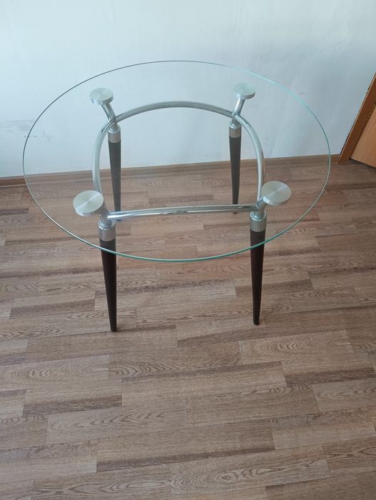 Продам кухонный стол