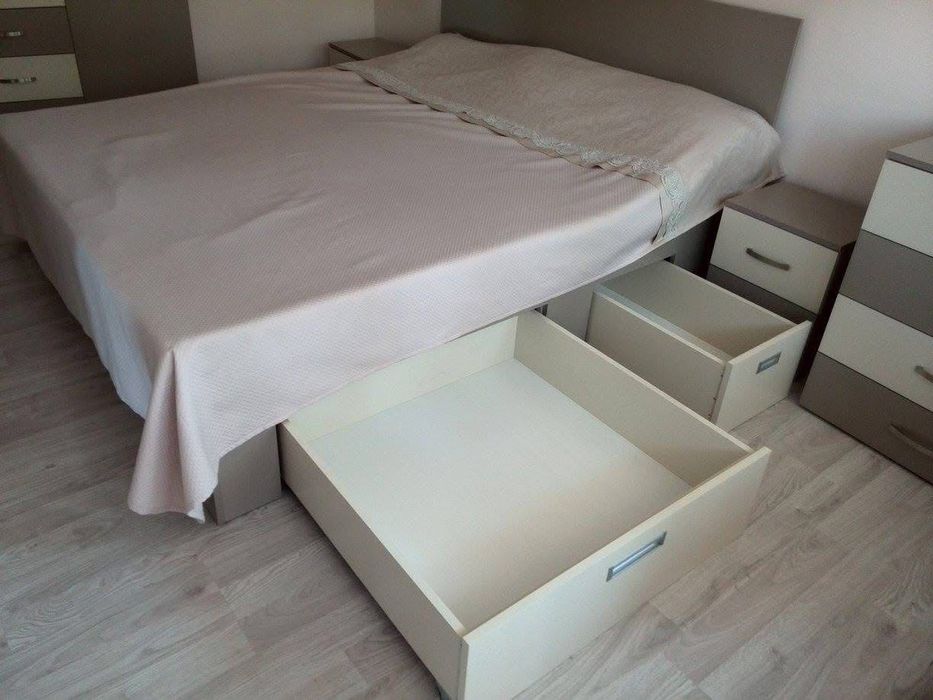 Спален комплект с включен матрак