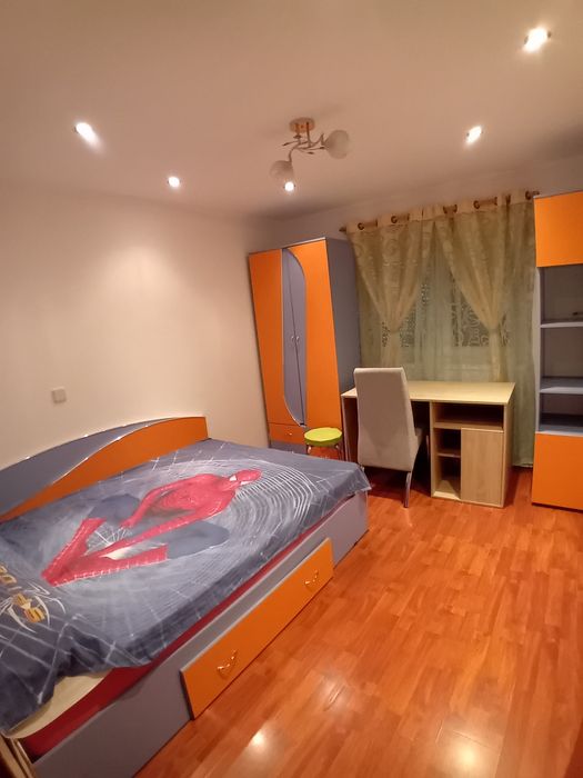Vand apt 3 camere Alexandria