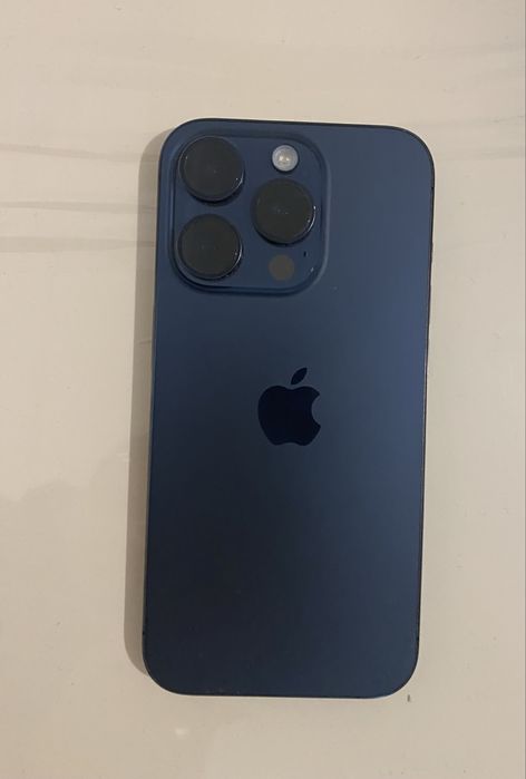 De vanzare iphone 15 pro 256gb