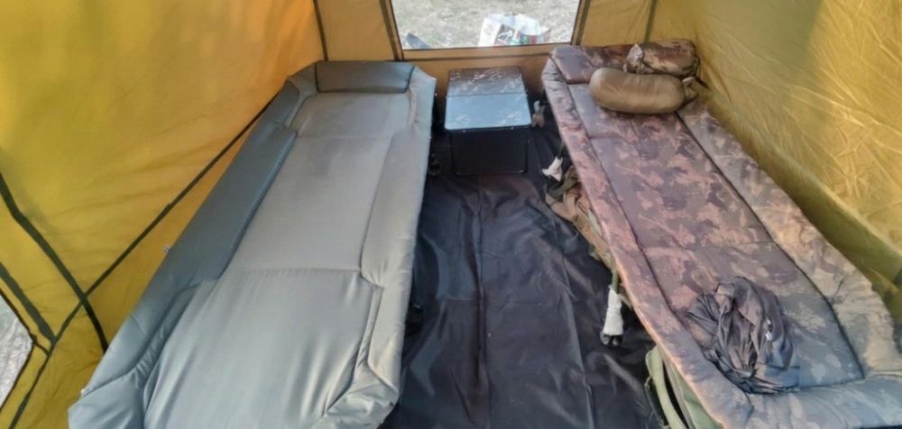 Cort Fox Eos Social Shelter