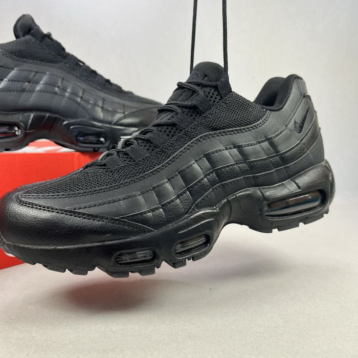 Nike Air Max 95 "Triple Black"! НОВИ!