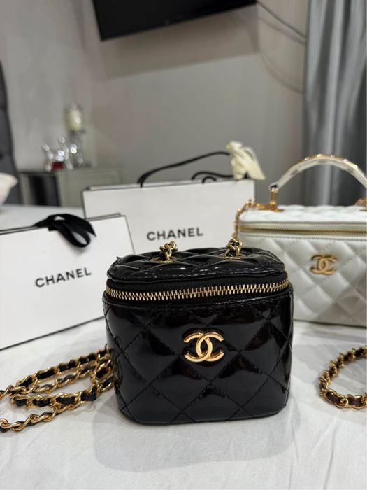 Чанта Chanel ( черна , бяла , бордо)