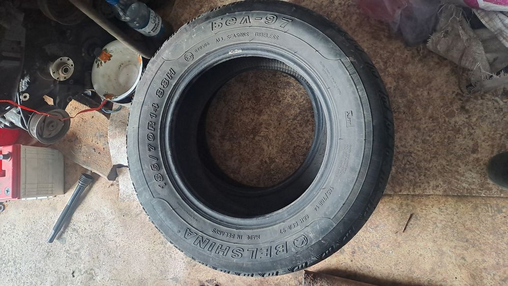 Продам,резину летнию. И Мотор мерс 2.8