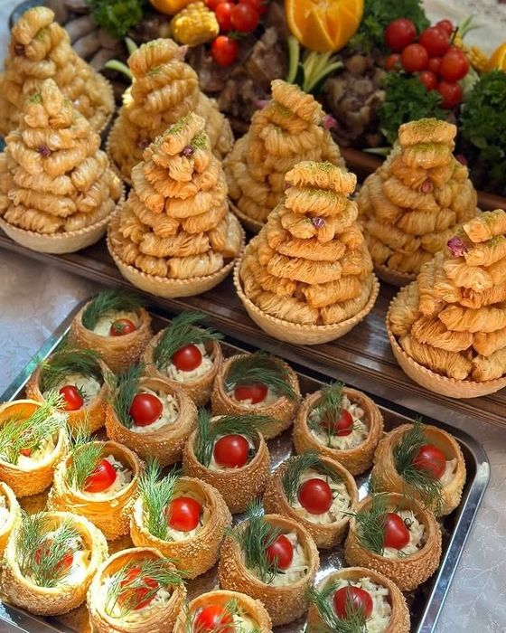 Chak chak bo'g'irsoq tort hayitga zakaz olamiz