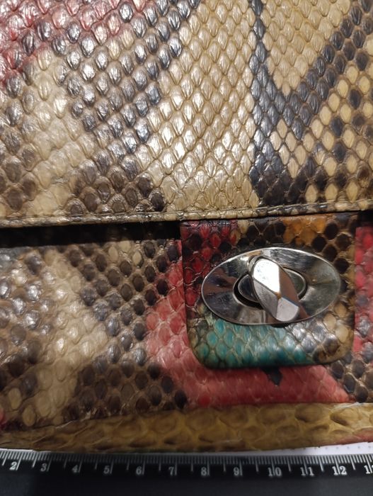 Сумка из кожи питона. Индонезия.