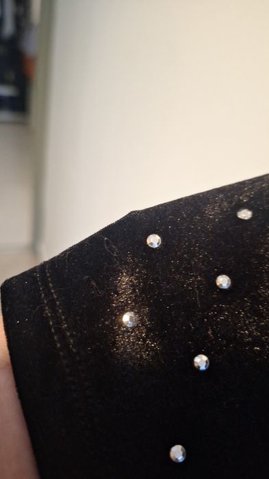 Bluza catifea cu pietre