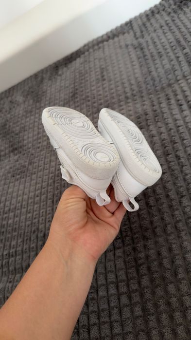 Adidasi nike nr 19,5