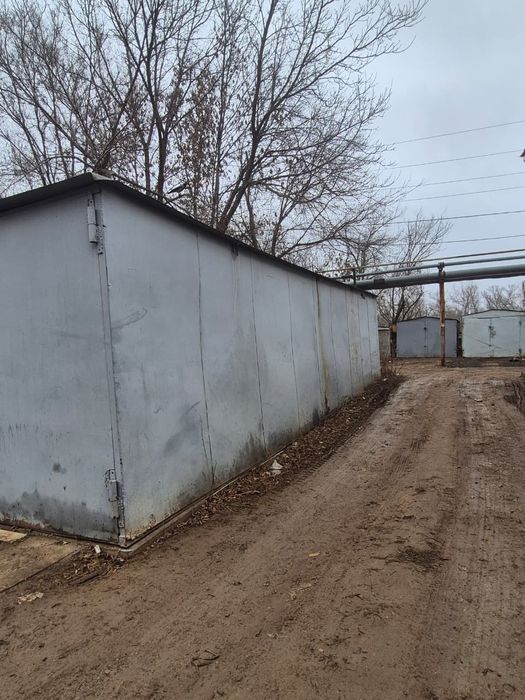 Гараж на 8 школе