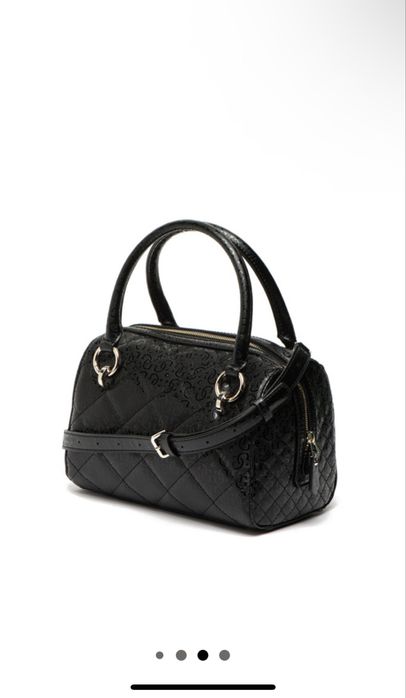 Чанта Guess черна