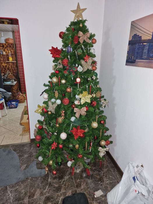 Brad artificial  impodobit