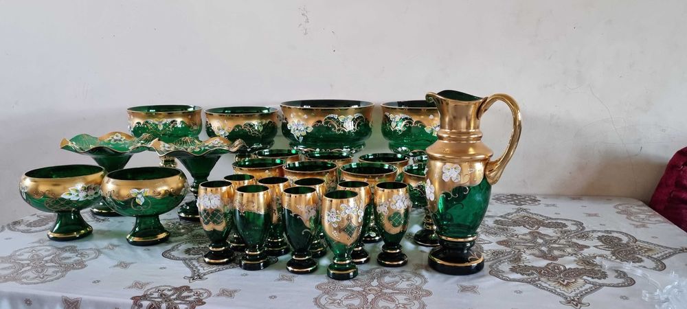 Набор богемской посуды