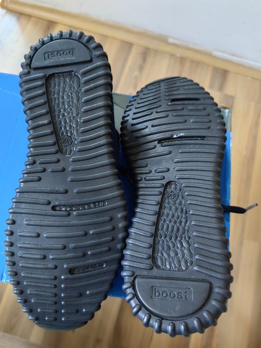 Маратонки Adidas 42 номер