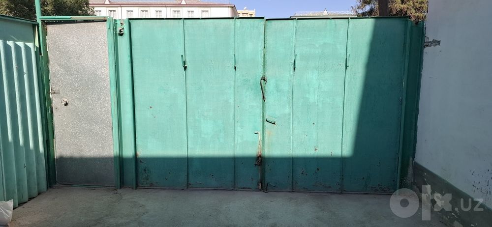 Дарвоза сотилади
