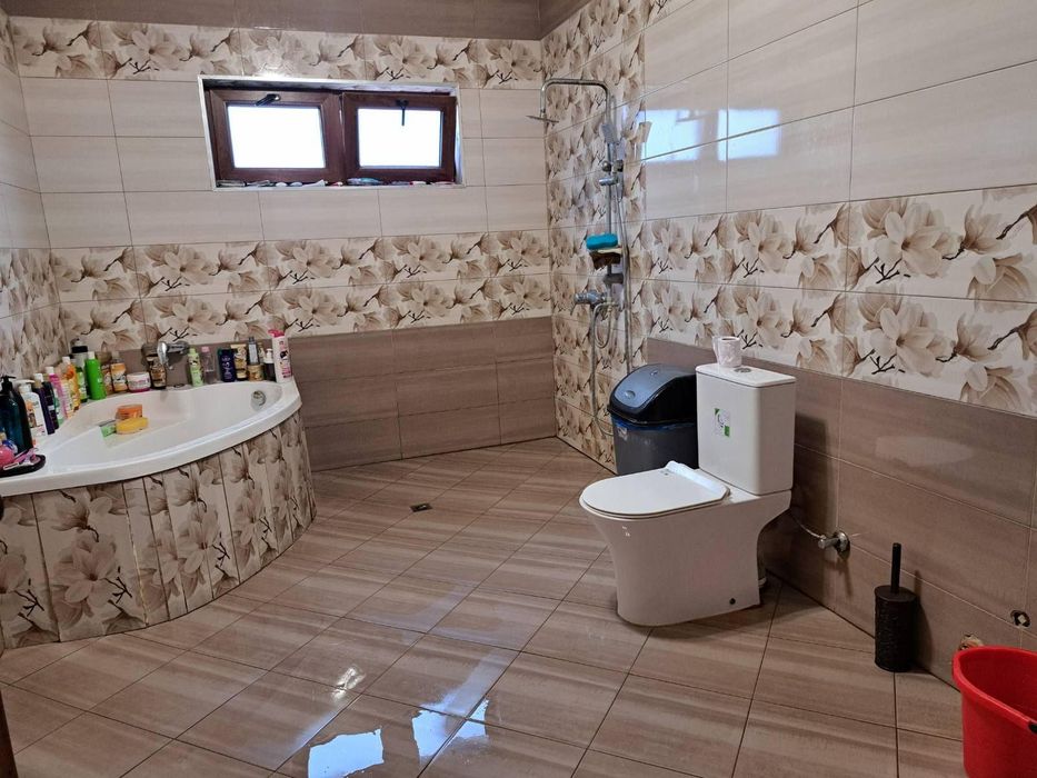 Двуетажна Къща в ж.к Меден Рудник