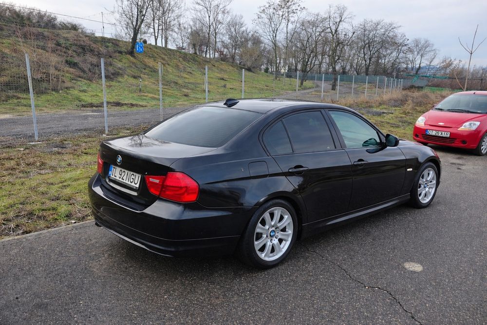 Vânzare bmw E90 318d cu trapa
