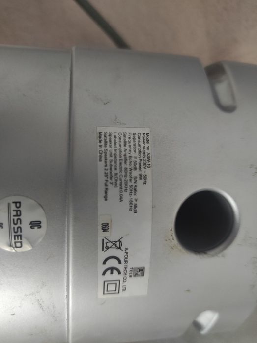 Set boxe pt PC cititi descrierea!