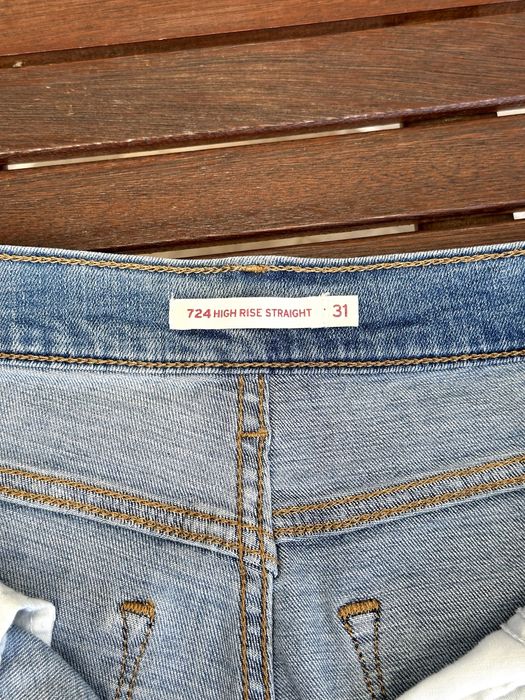 Дамски дънки Levi's (724 High Rise Straight) - размер W31, Отлично състояние