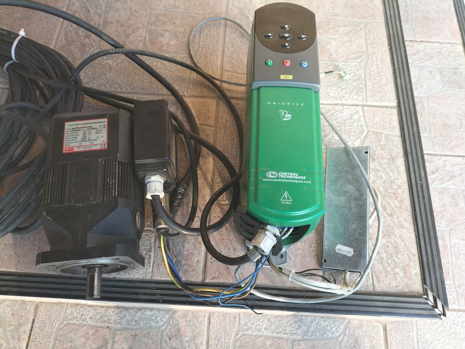 Servodriver servomotor Control Tehnique ABB