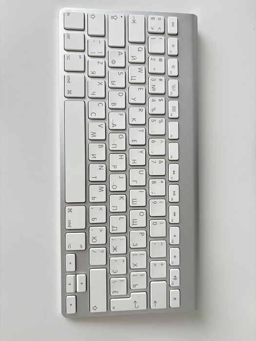 Mac mini m2, ОЗУ 8 гб, ssd 256 гб