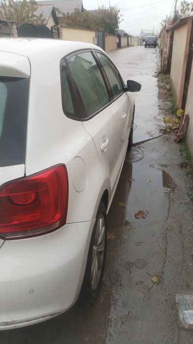 Vând vw polo 2010