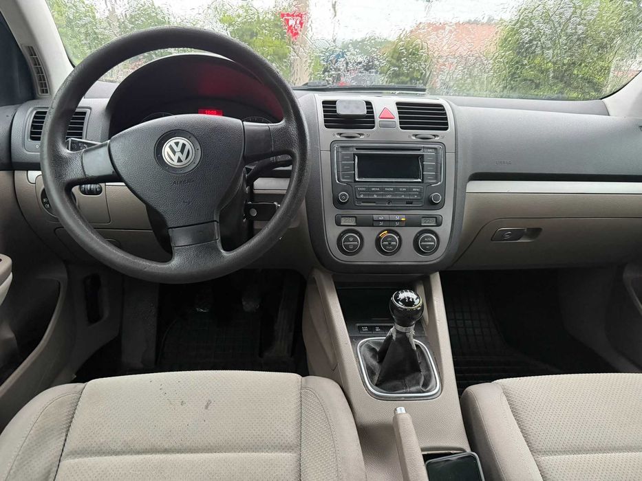 Volkswagen Golf 5 1.9Tdi Bxe