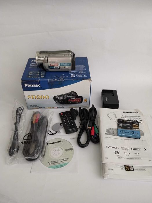 Panasonic HDC-SD200 цифрова видеокамера японска нова