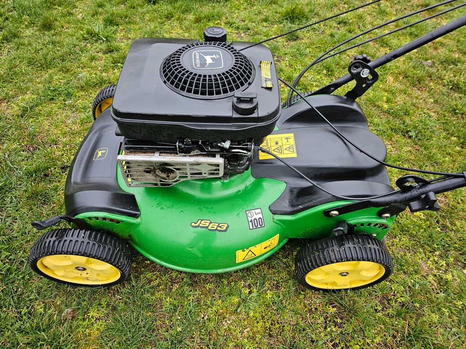 СамоХодна Косачка JOHN DEERE Като НОВА.