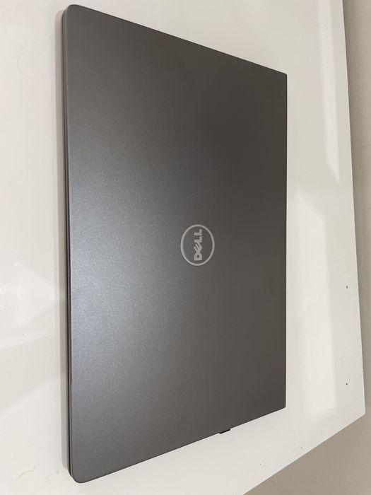 Ноутбук DELL Vostro 15