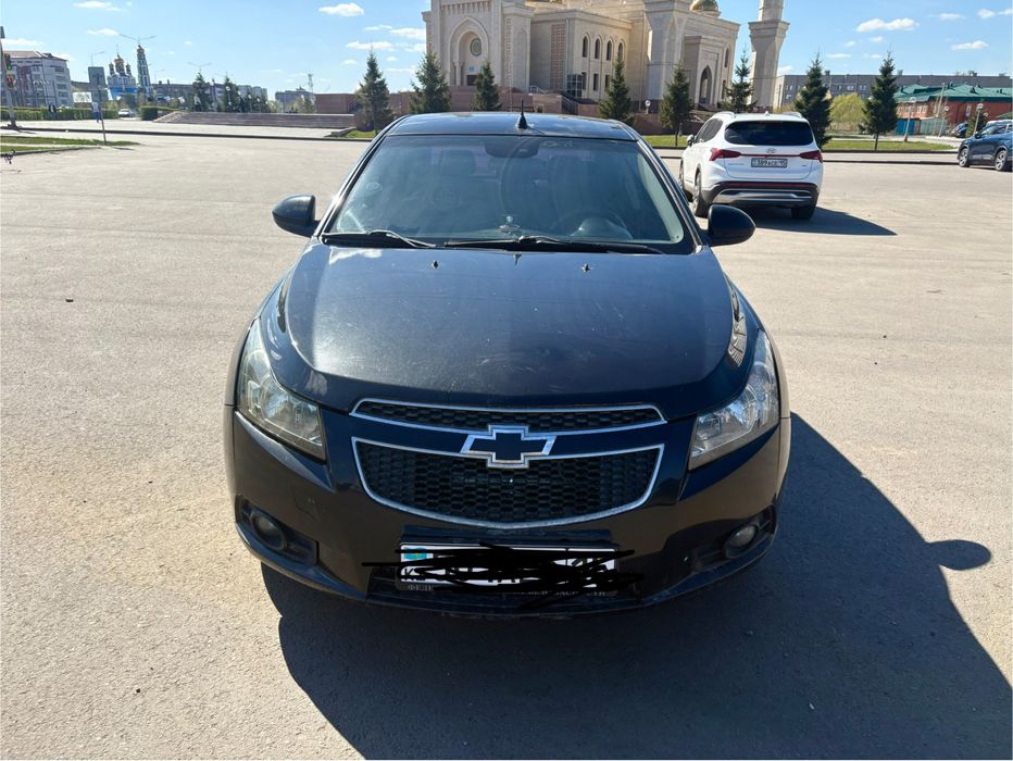 Продаётся Chevrolet Cruze 1.8 (автомат)