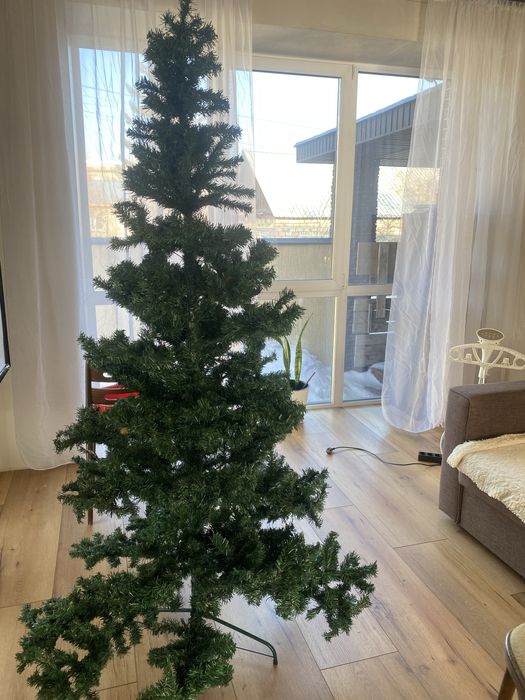Продам елку искусственную 2м
